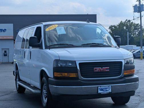 2023 GMC Savana 2500 Work Van
