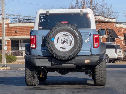 2025 Ford Bronco Heritage Edition