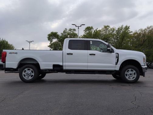 OXFORD WHITE 2026 Ford F-250 XLT