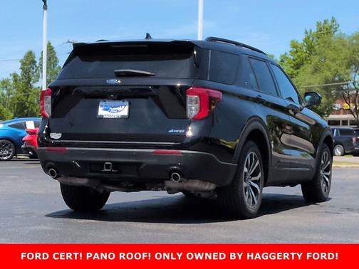 AGATE BLACK METALLIC 2023 Ford Explorer ST-Line