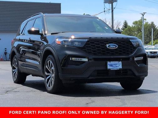 AGATE BLACK METALLIC 2023 Ford Explorer ST-Line