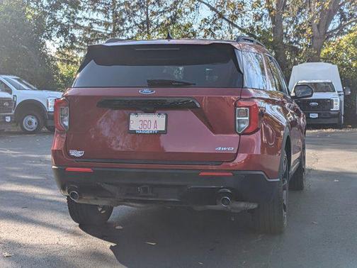 2023 Ford Explorer ST-Line