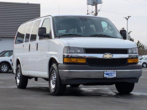 2020 Chevrolet Express 2500 RWD 2500 Regular Wheelbase LT