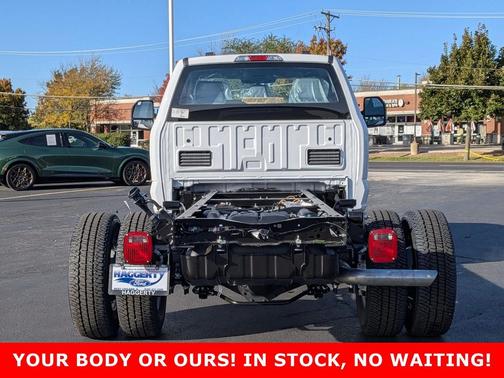 OXFORD WHITE 2026 Ford F-350 XL