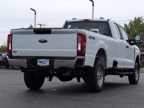 OXFORD WHITE 2026 Ford F-250 XL