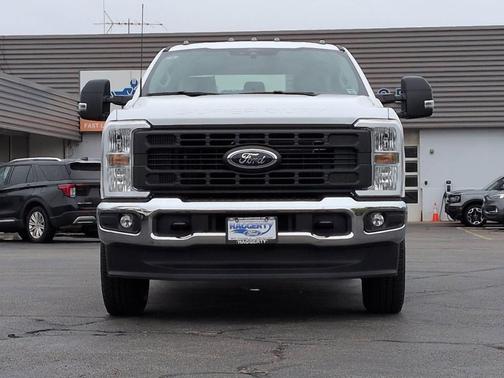 OXFORD WHITE 2026 Ford F-250 XL