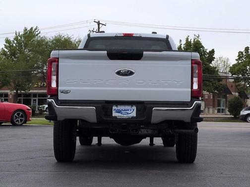 OXFORD WHITE 2026 Ford F-250 XL
