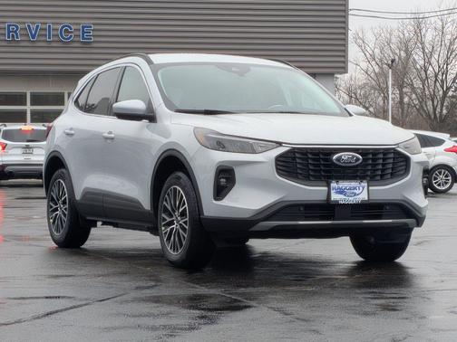 2026 Ford Escape PHEV Base