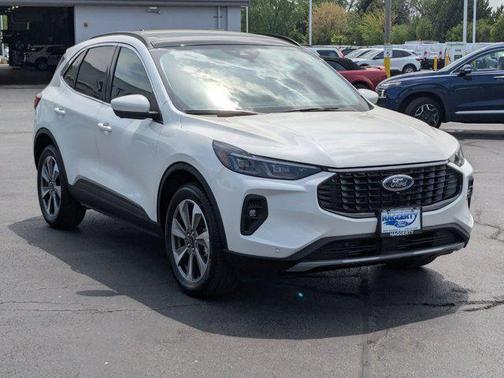 2025 Ford Escape Platinum