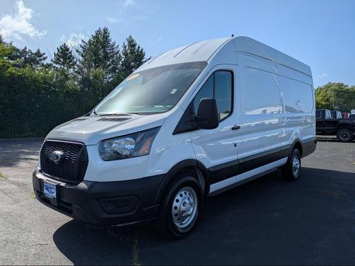 Oxford White 2024 Ford Transit-250 Base