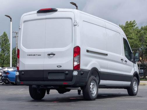 OXFORD WHITE 2026 Ford Transit-250 Base