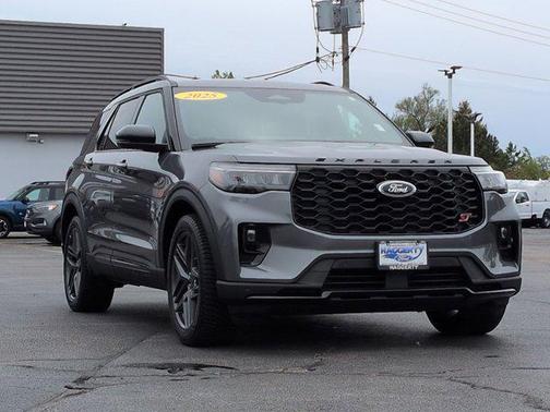 CARBONIZED GRAY METALLIC 2025 Ford Explorer ST
