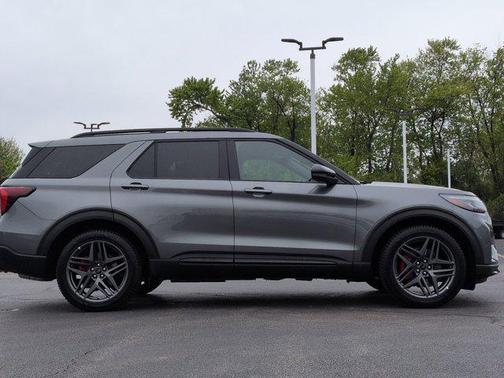 CARBONIZED GRAY METALLIC 2025 Ford Explorer ST