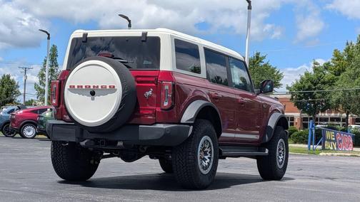 Ruby Red Metallic Tinted Clearcoat 2026 Ford Bronco Outer Banks