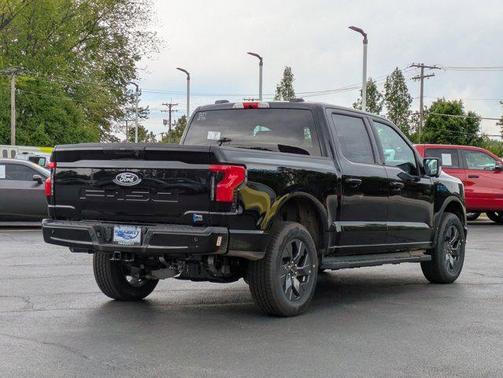 2025 Ford F-150 Lightning Flash
