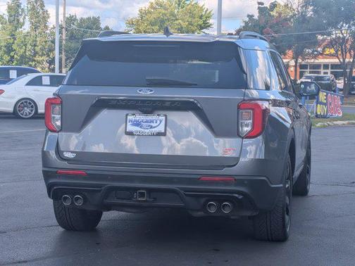 2022 Ford Explorer ST