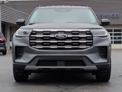 CARBONIZED GRAY METALLIC 2026 Ford Explorer Active