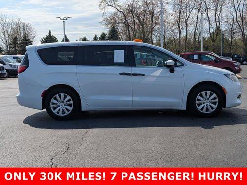 2020 Chrysler Voyager L