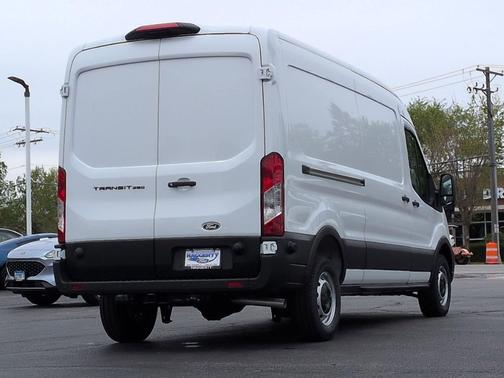Oxford White 2026 Ford Transit-250 Base