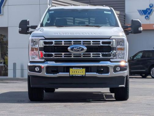 OXFORD WHITE 2026 Ford F-250 XLT