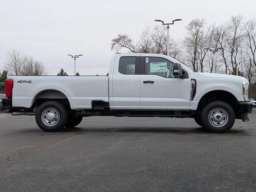OXFORD WHITE 2026 Ford F-250 XL