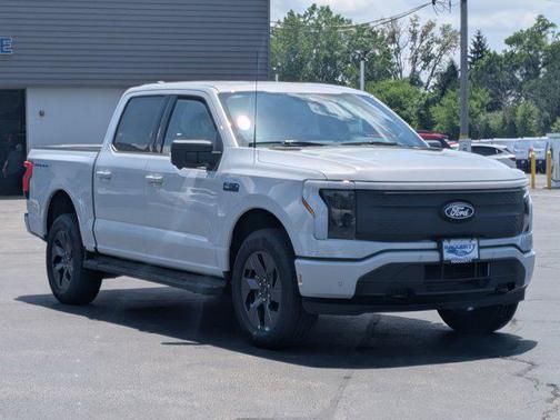 2025 Ford F-150 Lightning Flash