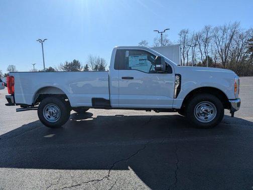 2025 Ford F-250 XL