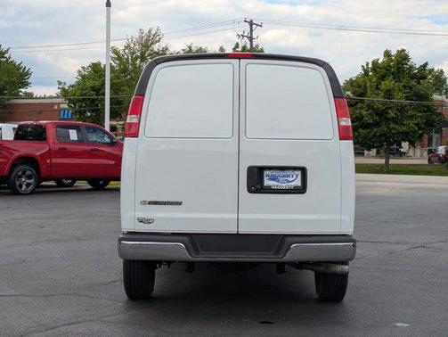 2022 Chevrolet Express 2500 RWD 2500 Regular Wheelbase WT