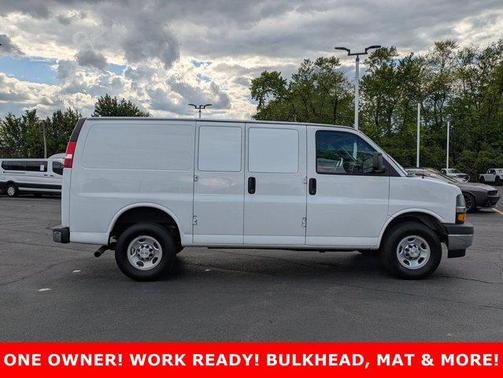 2022 Chevrolet Express 2500 RWD 2500 Regular Wheelbase WT