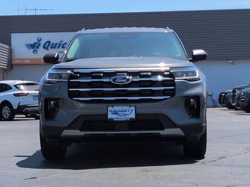 CARBONIZED GRAY METALLIC 2026 Ford Explorer Active