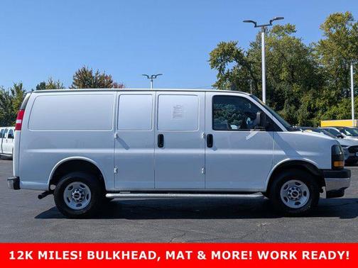 2023 GMC Savana 2500 Work Van