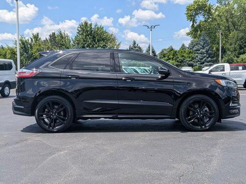 2024 Ford Edge ST