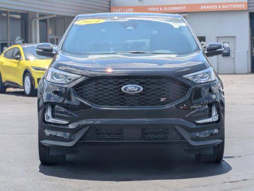 2024 Ford Edge ST