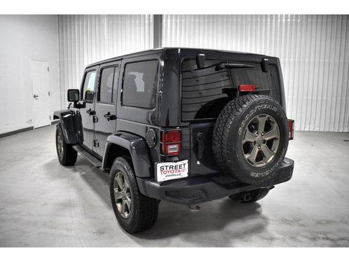 Photo 4 of 20 of 2018 Jeep Wrangler JK Unlimited Golden Eagle