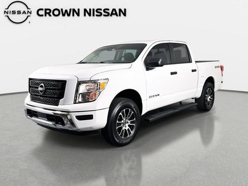 2024 Nissan Titan SV