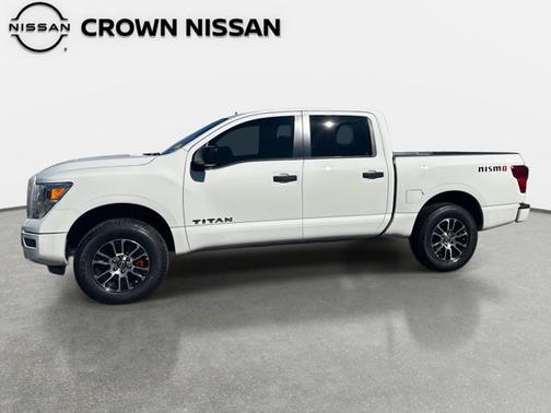 2024 Nissan Titan SV