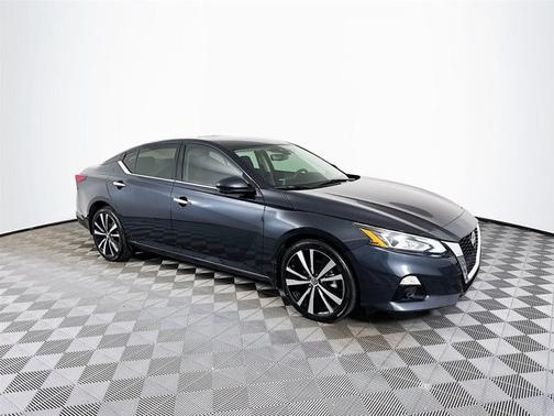 2021 Nissan Altima 2.5 Platinum