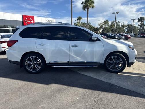 2019 Nissan Pathfinder Platinum