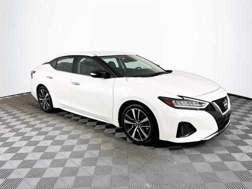 2023 Nissan Maxima SV