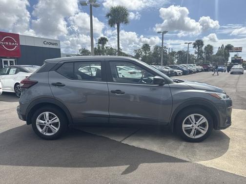 2021 Nissan Kicks S