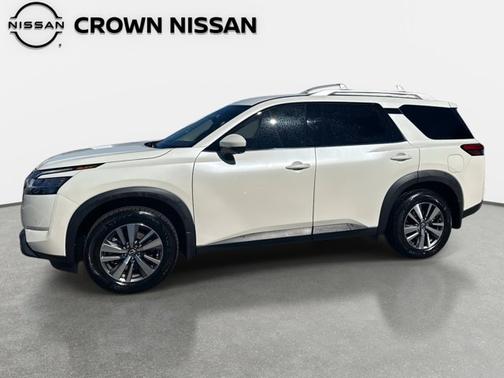 2024 Nissan Pathfinder SL