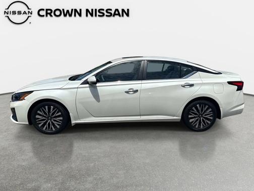 White 2024 Nissan Altima 2.5 SV