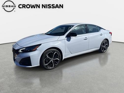 2025 Nissan Altima SR