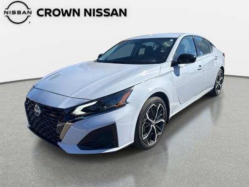 2025 Nissan Altima SR