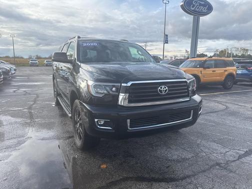 2020 Toyota Sequoia SR5