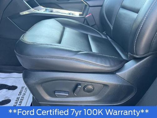 ICONIC SILVER METALLIC 2023 Ford Explorer XLT