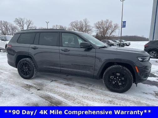 2024 Jeep Grand Cherokee LAREDO