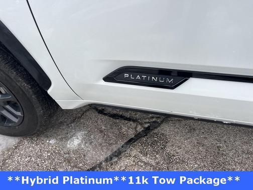 2024 Toyota Tundra Hybrid Platinum