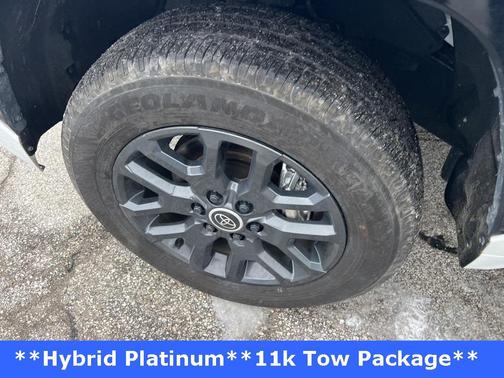 2024 Toyota Tundra Hybrid Platinum