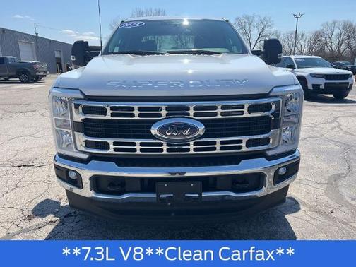 OXFORD WHITE 2024 Ford F-250 XLT